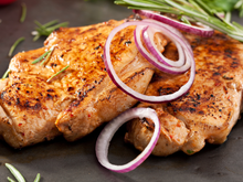Segundo açougueiros experientes e chefs de restaurante, essa é melhor carne de porco para bife acebolado e o TudoGostoso te dá as melhores dicas