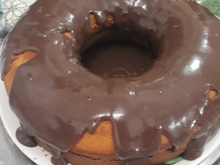 Bolo de cenoura com cobertura (fofinho)