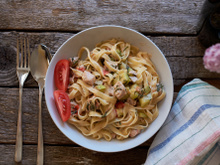 Massa preguiçosa com atum