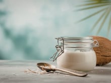 Sem açúcar e pronto em 2 minutos: o docinho de coco mais fácil que você vai ver hoje