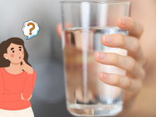 É verdade que quem quer emagrecer deve beber água gelada? O que acontece com o corpo se tomar água natural?