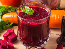 Nutri ensina receita de suco detox PODEROSO para desinchar e começar o ano com muita energia!