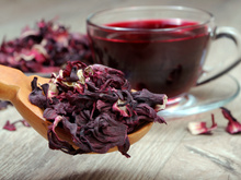 Consumido em receitas ou no chá: hibisco é tiro e queda para quem quer emagrecer e prevenir problemas cardíacos