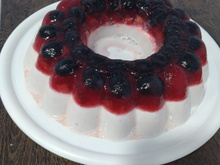 Delícia de frutas vermelhas ao vinho