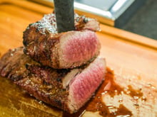5 alimentos surpreendentemente ricos em proteínas, muito mais do que bife de carne