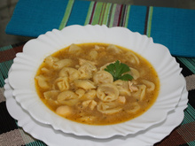 Sopa de capeletti