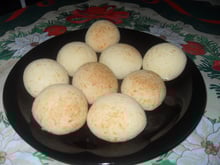 Pão de queijo mineiro