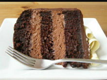 Bolo Recheado com Mousse de Chocolate