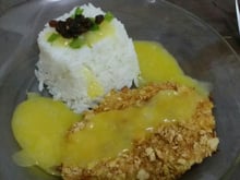 Filé de peixe assado com molho de laranja
