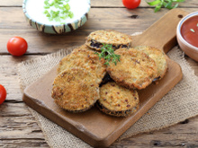 Crocante e saudável: inove o almoço das férias com uma deliciosa berinjela empanada na airfryer