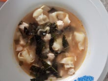 Sopa de capeletti simples