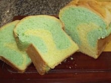 Pão verde e amarelo