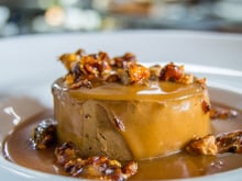 Pudim de doce de leite com amendoim: sobremesa para a ceia de Natal ou Ano-Novo