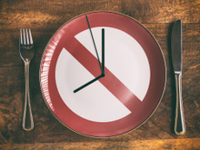 O que é jejum intermitente