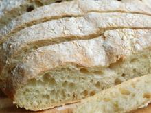 Nem sovar, nem sujar as mãos: aqui em casa só faço pão de colher, receita fácil perfeita para o café da manhã ou lanche da tarde