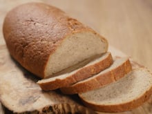 Dorina, cozinheira: “Para fazer um pão mais rápido, saudável e barato do que o do supermercado, use 150 g de lentilhas e 30 g de iogurte.”