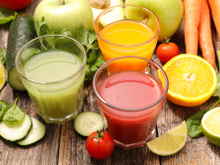 Suco engorda? Entenda por que isso é um mito e aprenda o jeito certo de consumir a bebida