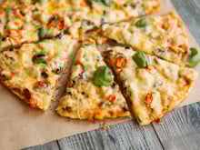 Já anota, salva ou printa essa receita: finalmente achei uma pizza de massa low carb que fica crocante