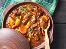 Ninguém resiste a essas 10 receitas com cerveja preta do TudoGostoso que são de dar água na boca