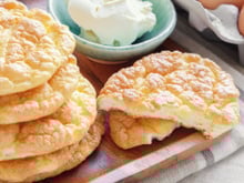 Sem glúten e sem farinha: a receita do pão nuvem perfeito, ideal para o café da manhã