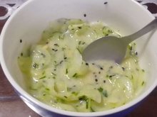 Salada de iogurte e pepino