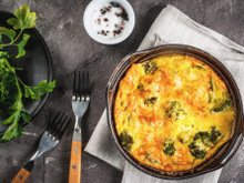 Torta de queijo e brócolis
