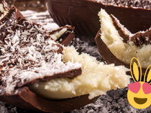 Ovo de Páscoa de beijinho é a perfeita combinação de chocolate com coco para quem é fã dos docinhos de festa