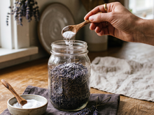 Misturar lavanda seca com bicarbonato de sódio. Para que serve e por que é recomendado?