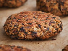 Hambúrguer vegano de feijão preto