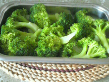 Salada de brócolis com alho