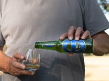 Cerveja sem álcool X refrigerante zero: qual faz menos mal para a saúde? Ciência entrega a verdade!