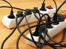 Os eletricistas não se cansam de repetir que nunca se deve usar um filtro de linha nessa área específica da casa (e ainda deixam uma série de conselhos para evitar acidentes e incêndios)