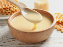 Leite condensado caseiro: saiba os motivos para você começar a fazer sua própria receita