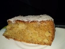 Bolo de maçã com casca