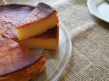Bolo de mandioca de liquidificador: receita sem farinha de trigo é saborosa e fácil de fazer