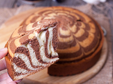 Como fazer bolo mesclado de liquidificador: siga esses passos de confeiteira e ficará perfeito