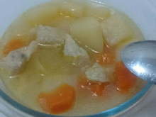 Sopa rápida de legumes com frango