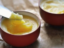 Manteiga ghee: conheça os seus benefícios e aprenda a fazer em casa de um jeito rápido e barato