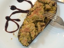 Barcas de berinjela com purê de batata doce