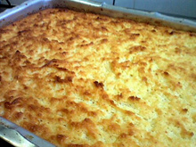 Mané pelado cremoso e fácil: aprenda a receita desse bolo de mandioca tradicional SEM FARINHA