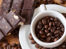 Um composto natural encontrado no chocolate amargo e no café está diretamente ligado ao envelhecimento mais lento