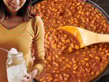 Bicarbonato no feijão? Veja o que acontece com a textura, sabor e cor do alimento (e se altera os benefícios)