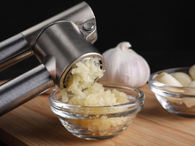 Espremedor de alho: as opções mais diferentes e interessantes para ter na cozinha