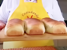 Nem ovo, nem leite: pão caseiro de massa fofinha e macia fica tão gostoso que nem precisa passar nada