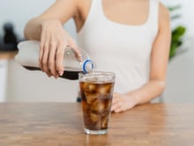 O que acontece com seu corpo quando você para de beber refrigerante? As mudanças vão te surpreender!