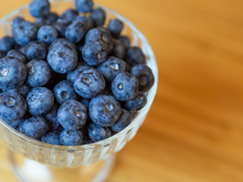 Autoridade emite recall de mais de 20 toneladas de mirtilo: possível contaminação por Listeria