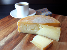 "Pare de ser enganado": entenda o que é lactose para não pagar mais caro no queijo à toa