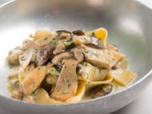 Pappardelle com creme de cogumelos