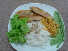 Filé de frango grelhado ao molho shoyu