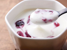 Efeitos a longo prazo do consumo de iogurte. Estudo de Harvard com 151.000 profissionais de saúde, ao longo de 10 anos.